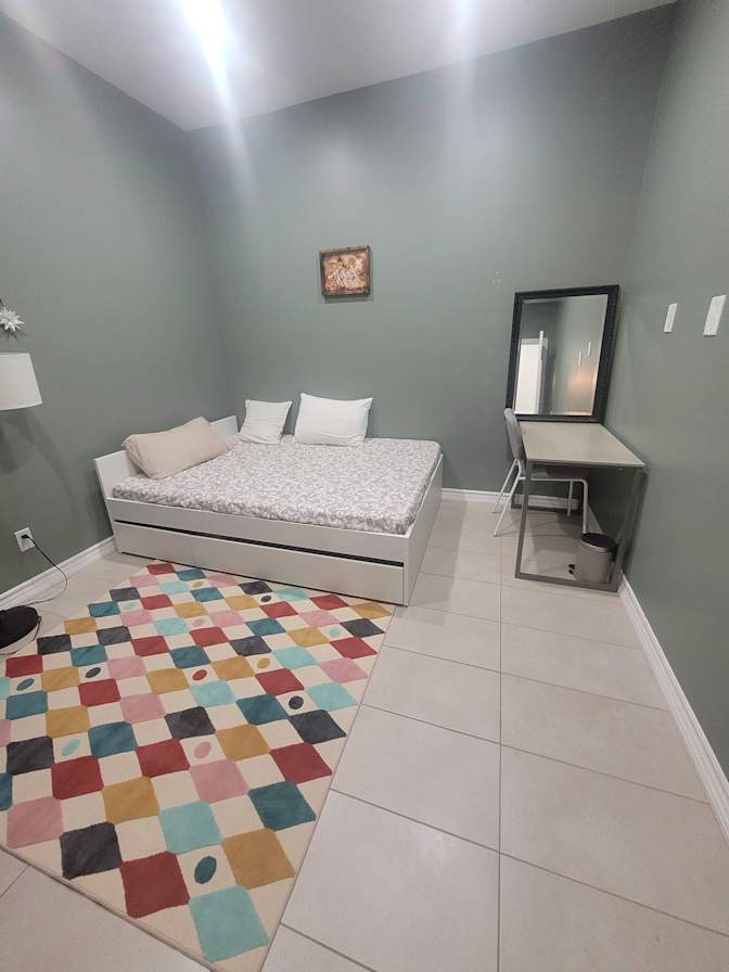 Shreya Shukla's room