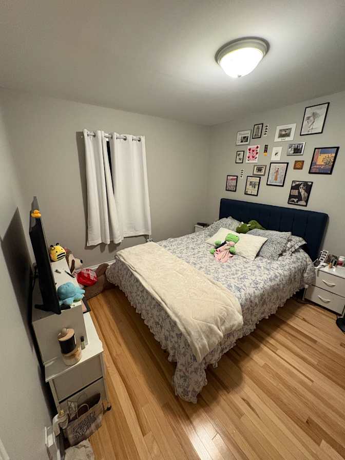 Hannah's room