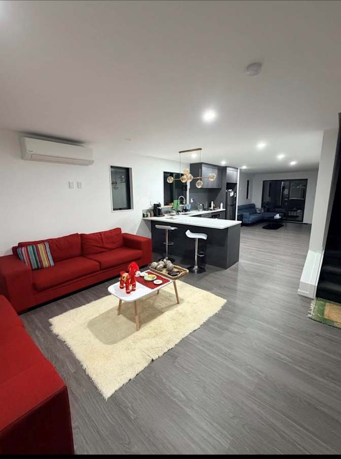 Pratikdaftary's room