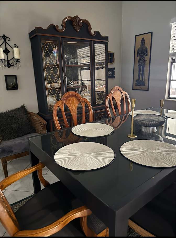 Nichole Kvotchenko's room