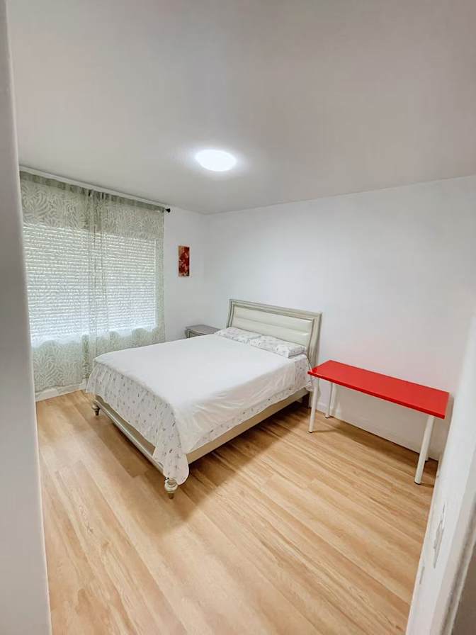 zoey's room