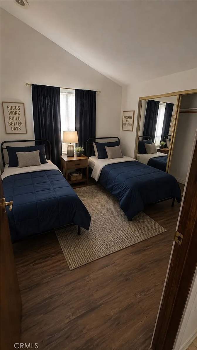 Laura  Díaz's room