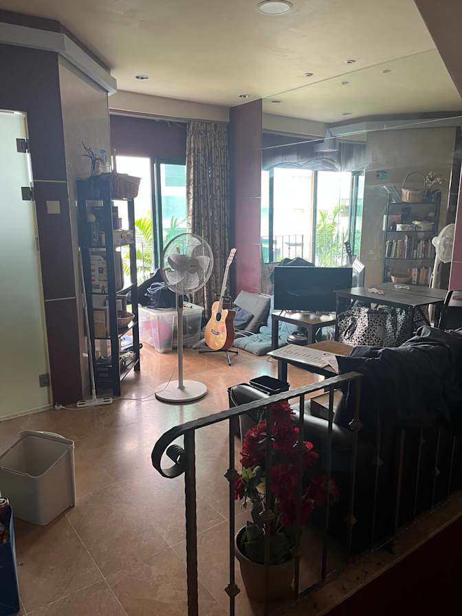 Efa's room