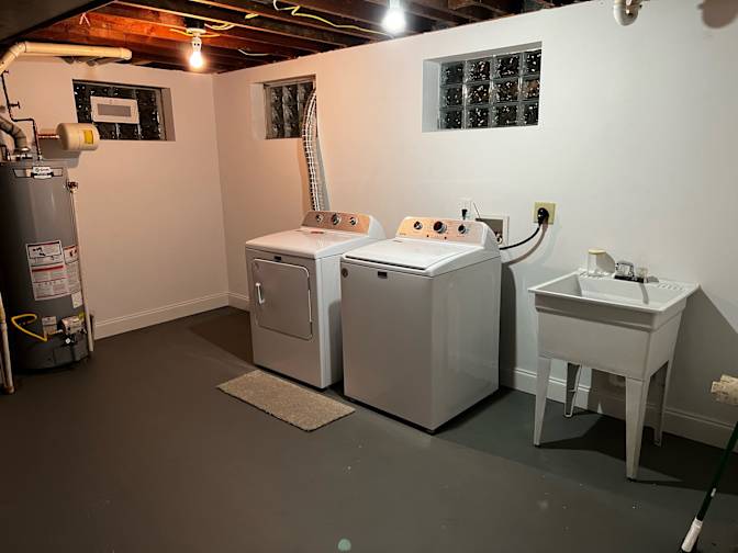 Cincy Furnished Stays's room