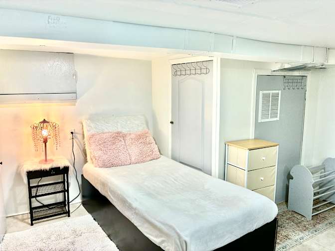 G H's room