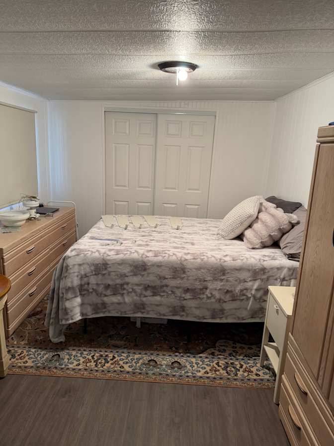 Emerson alcanter's room