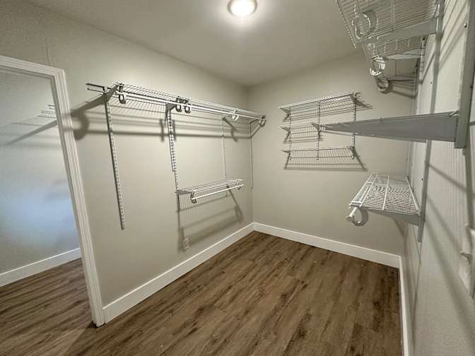 Alcove Rooms's room