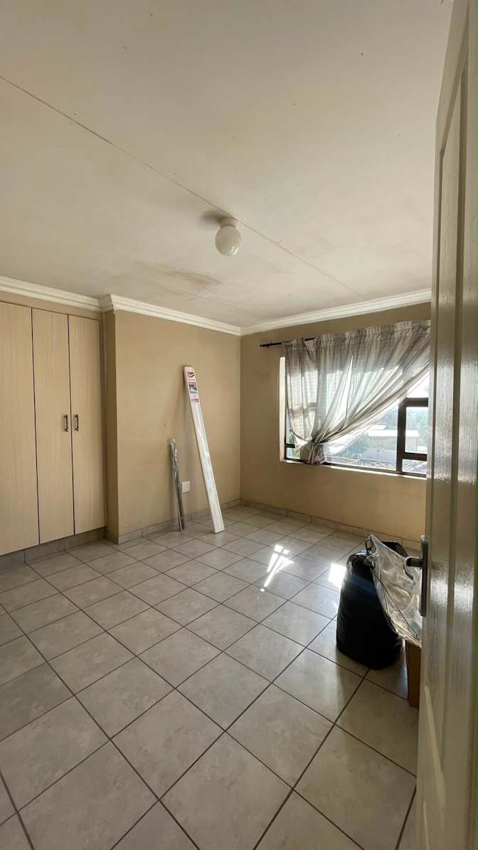 Sphiwe's room