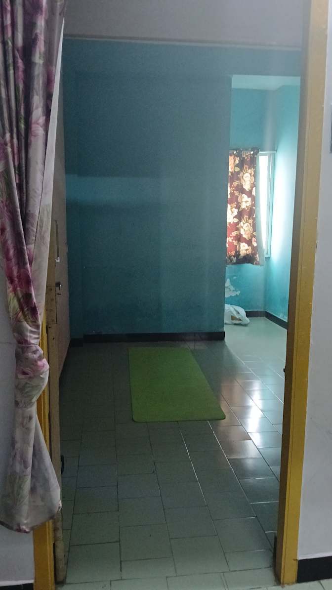Elambirai's room