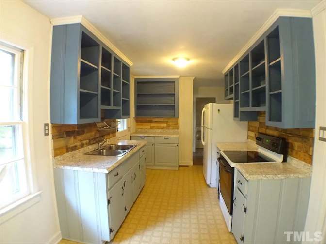 Alcove Rooms's room