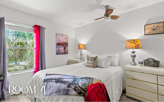 Shawn Harris's room