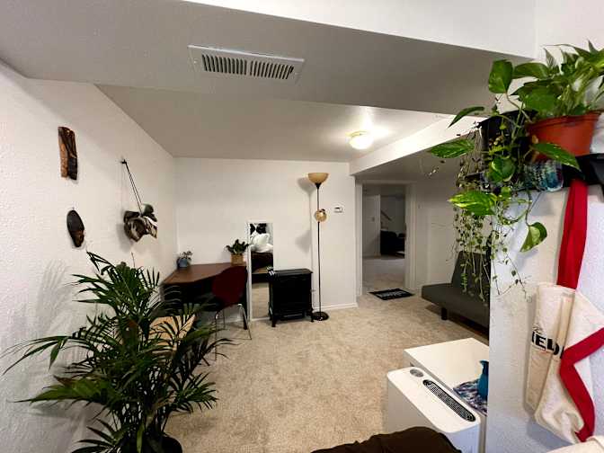 Ming's room