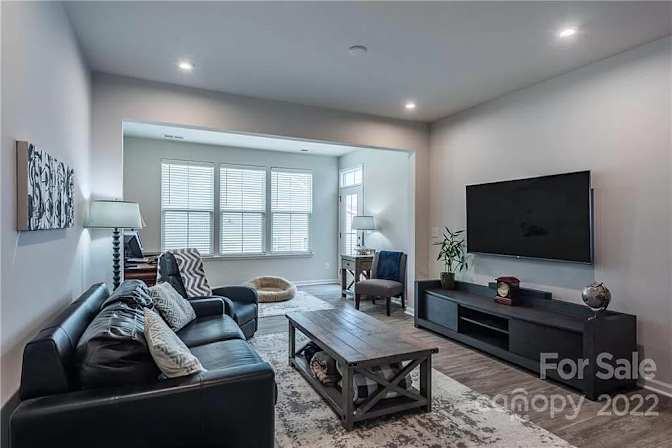 Alcove Rooms's room