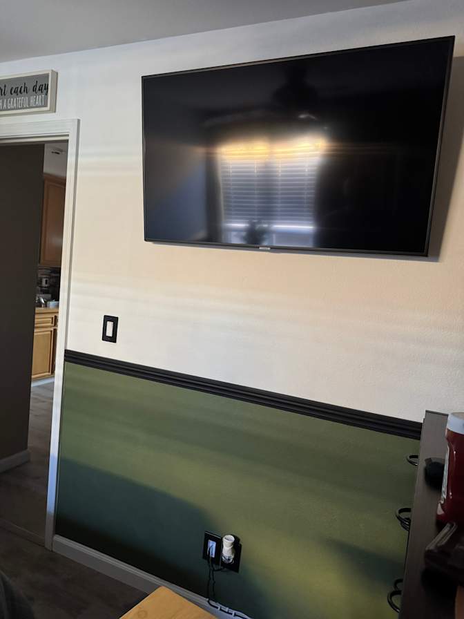 First month Rent Promo's room
