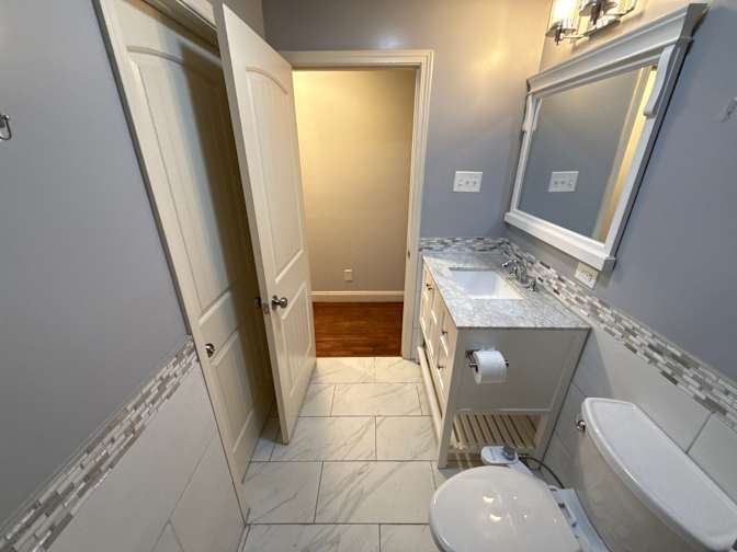 Alcove Rooms's room