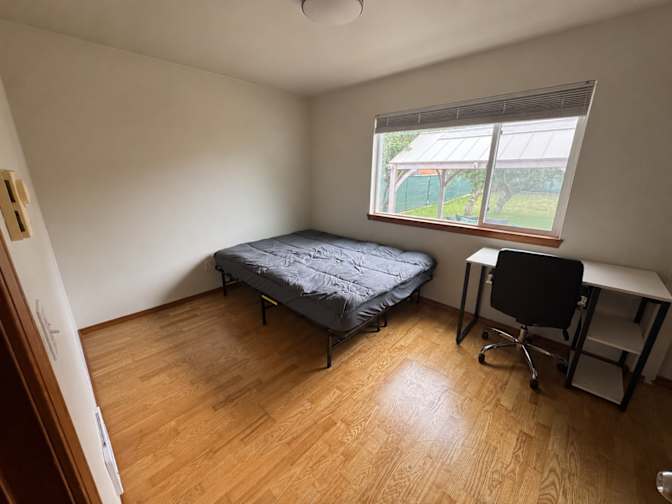 Darian's room