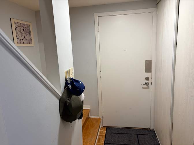 tom's room