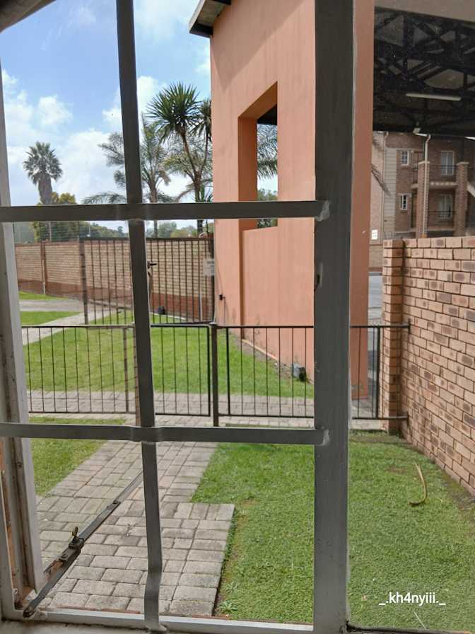 Khanyi Mdhluli's room