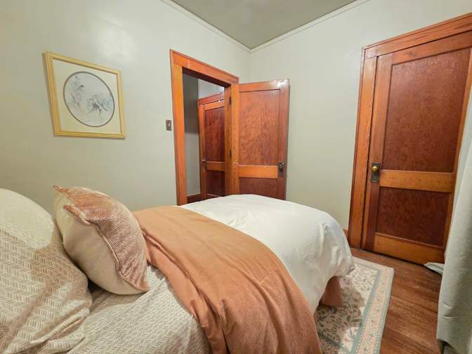 Ali's room