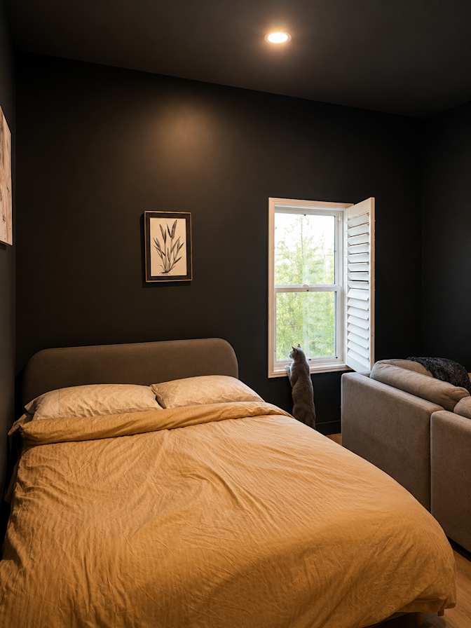 Kenneth's room