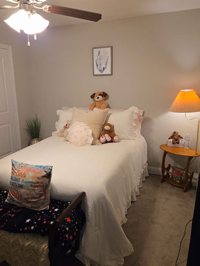 Jennifer's room