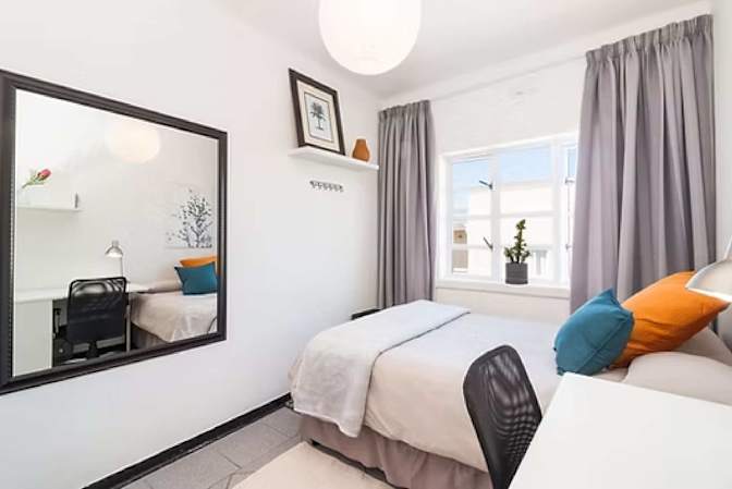 Jos Milne's room