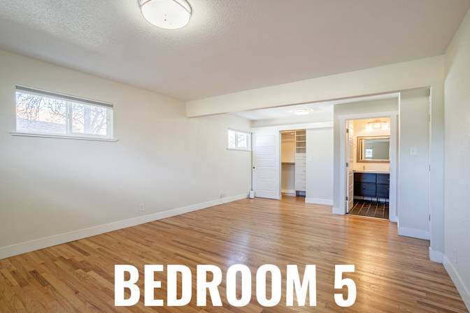HomeCrew's room