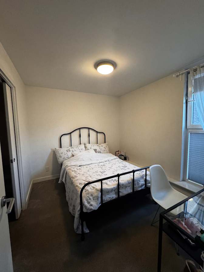Viridiana's room