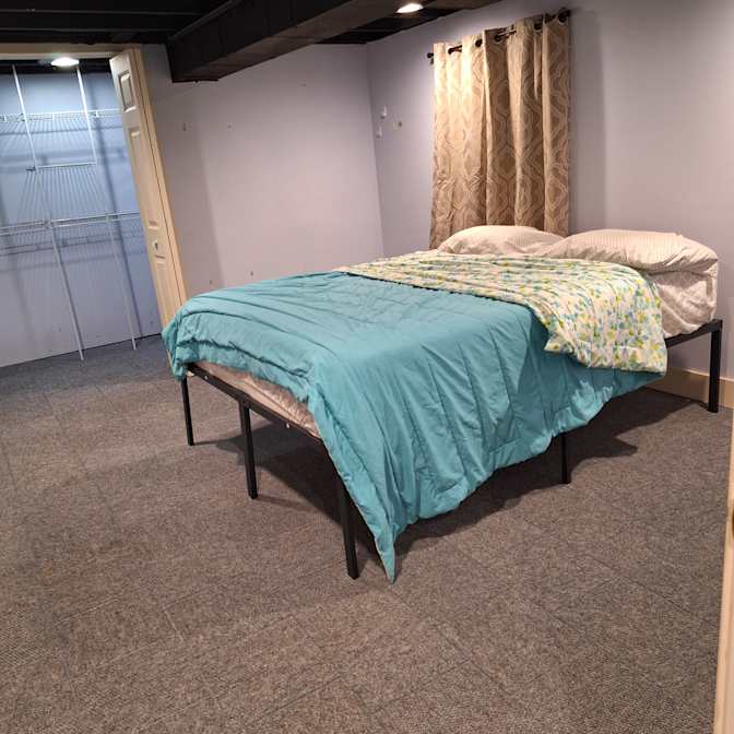 Lynn's room