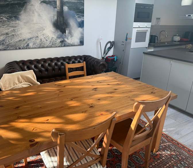 Henry Knowles's room