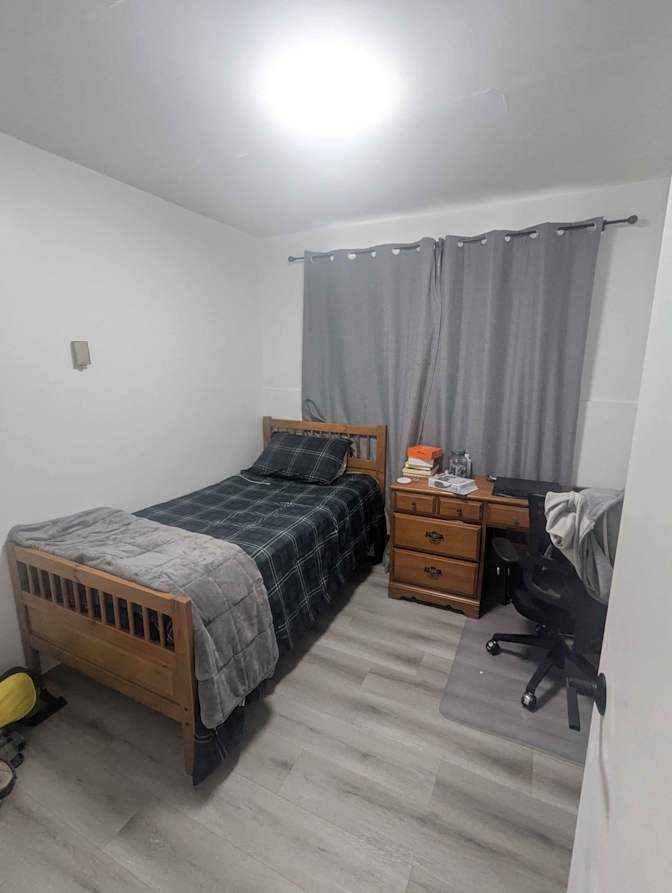 Bobby Benoit's room