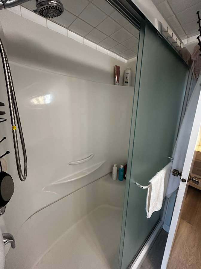 Anika Stasiak's room