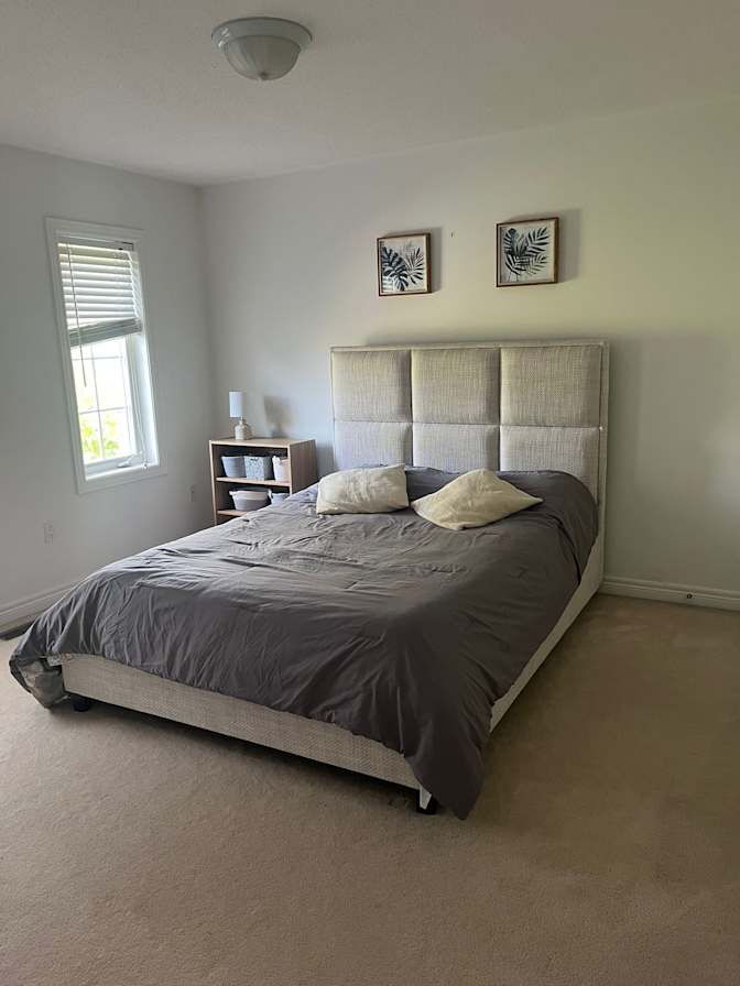Julio's room