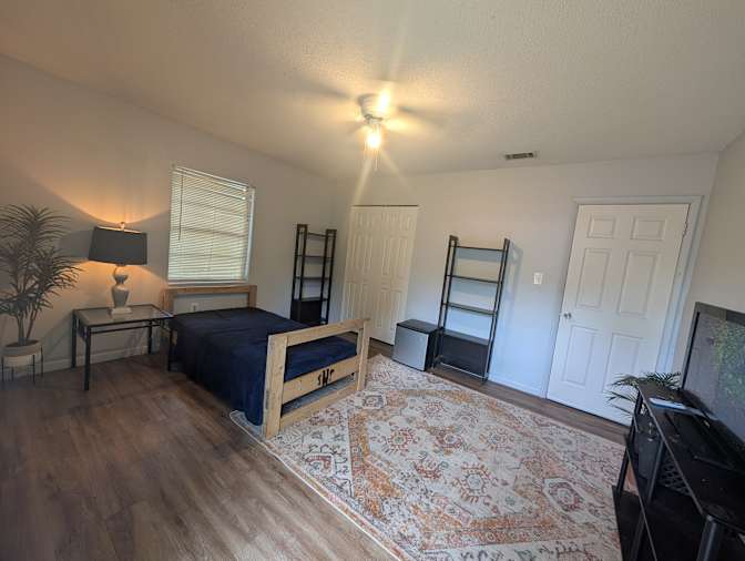 Taylor's room