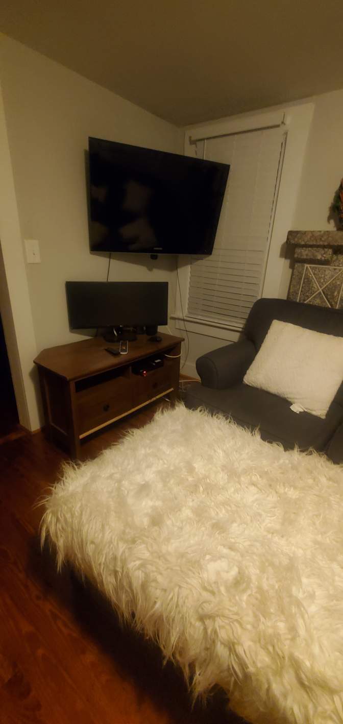 Eduardo Soto Balladares's room