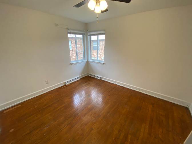 Alcove Rooms's room