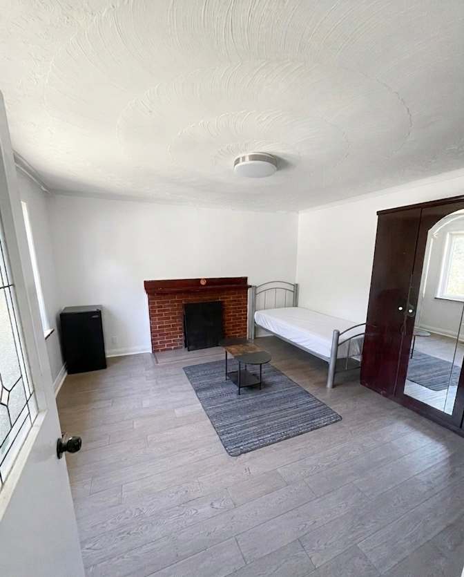 Mohammed's room