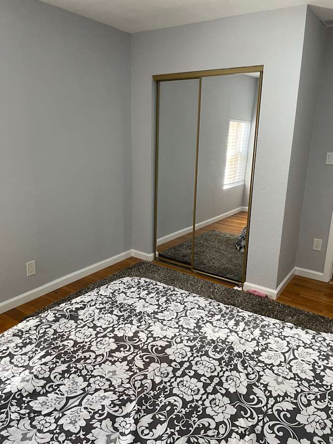 Nima's room