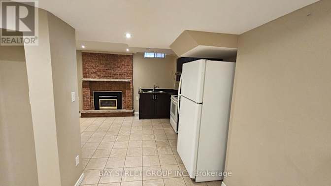 HONG TAI JIAO's room