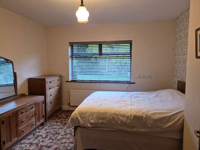 Darren's room