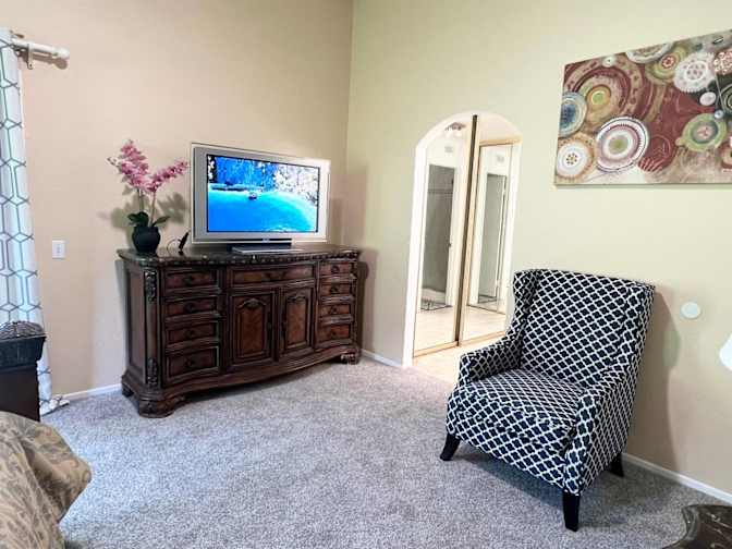 Imelda M.'s room