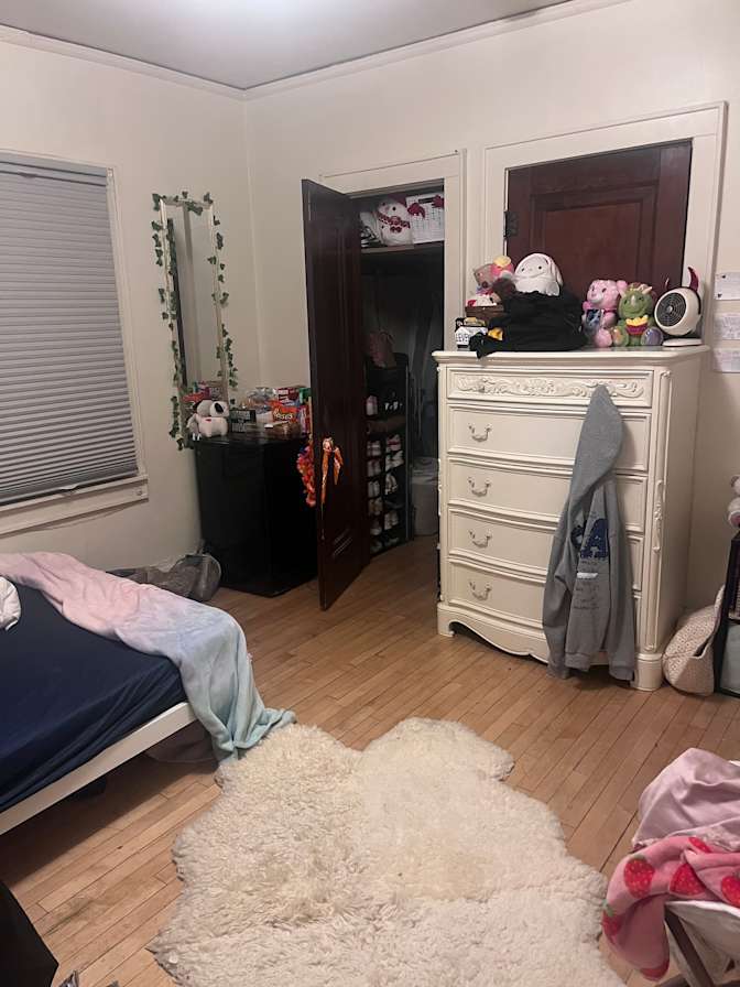 Nevia Levenhagen's room