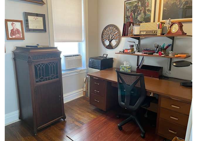 Randal's room