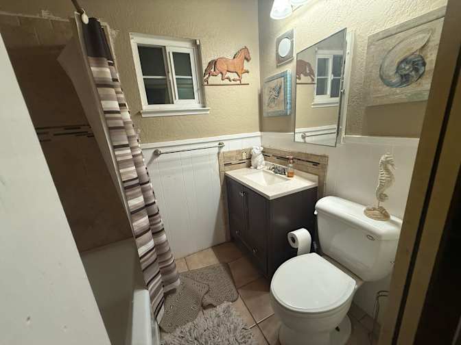 allison tune's room