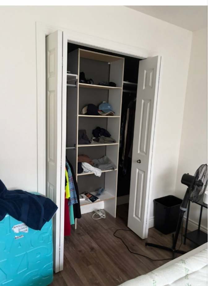 Andrea's room