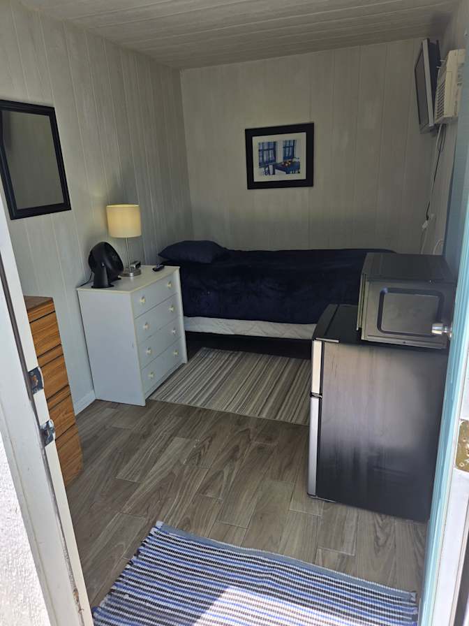 Lenny's room