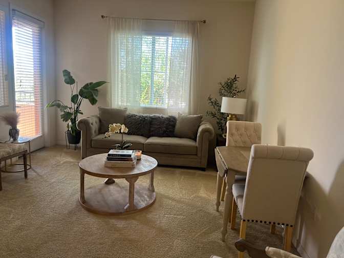 Eloísa flores's room