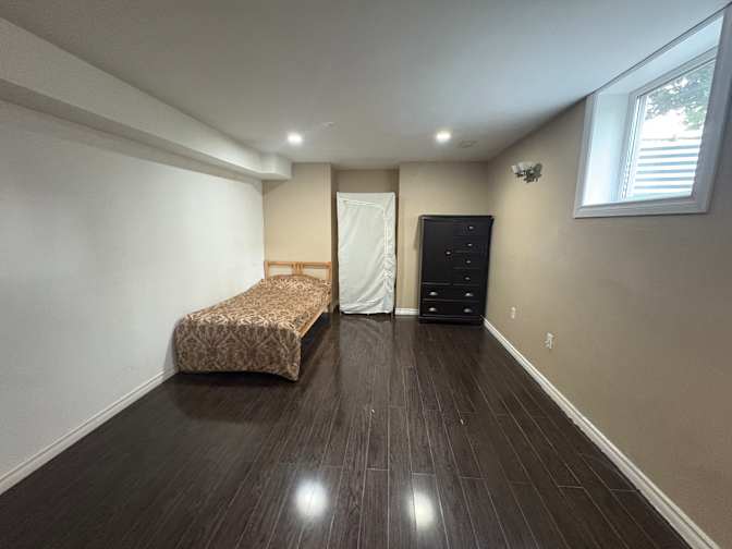 Peyman Rastegar's room
