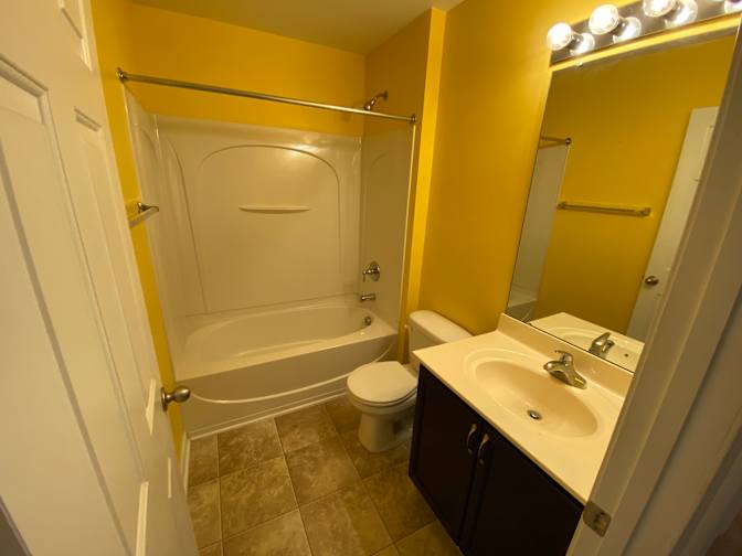 Alcove Rooms's room