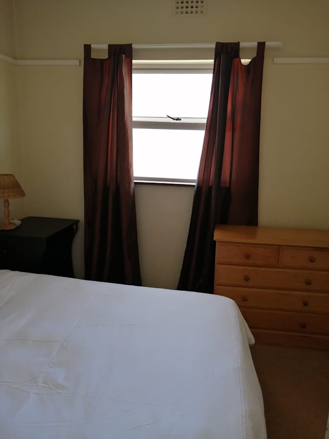Dee's room